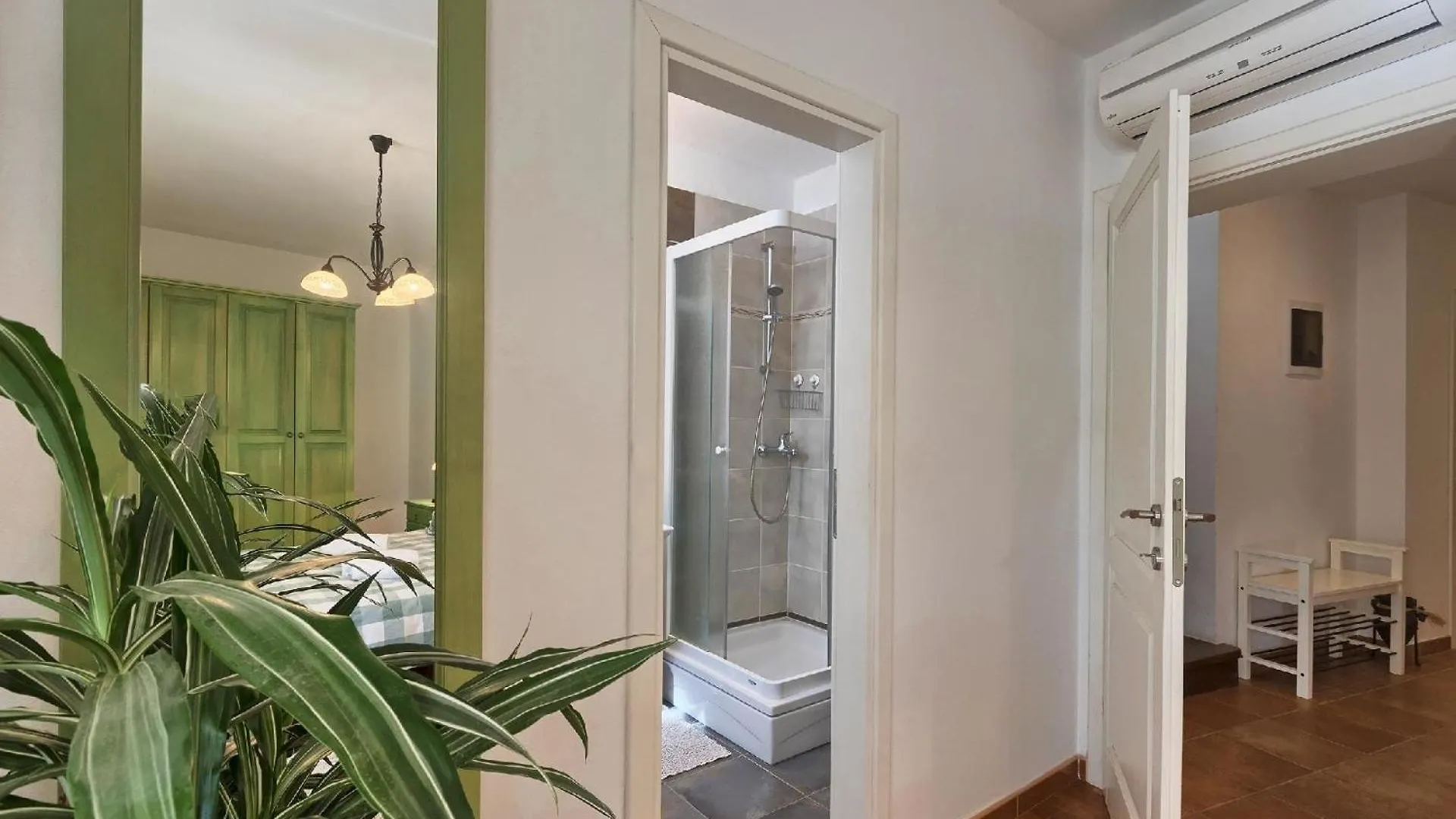 Ferienhaus Mit Privatpool Fuer 6 Personen Ca 110 Qm In Rovinj, Istrien Istrische Riviera 0*, Rovinj