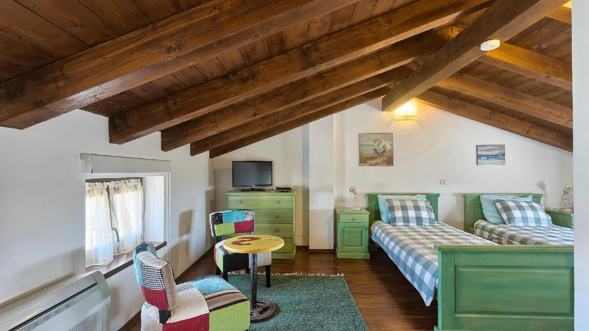 Ferienhaus Mit Privatpool Fuer 6 Personen Ca 110 Qm In Rovinj, Istrien Istrische Riviera 0*, Rovinj